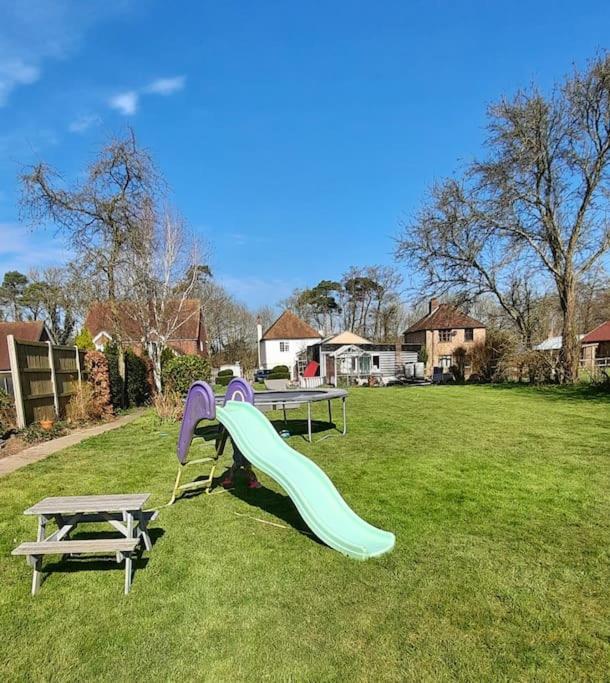 Sycamore Lodge Kent With Ev Zappi Type 2, Swimming Pool For A Fee Sellindge ภายนอก รูปภาพ